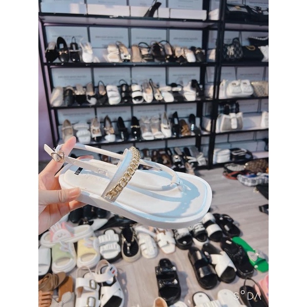 Sandal nữ đế bằng dây xích hiền hồ quai hậu mảnh đi học kẹp ngón siêu nhẹ đẹp rẻ thời trang