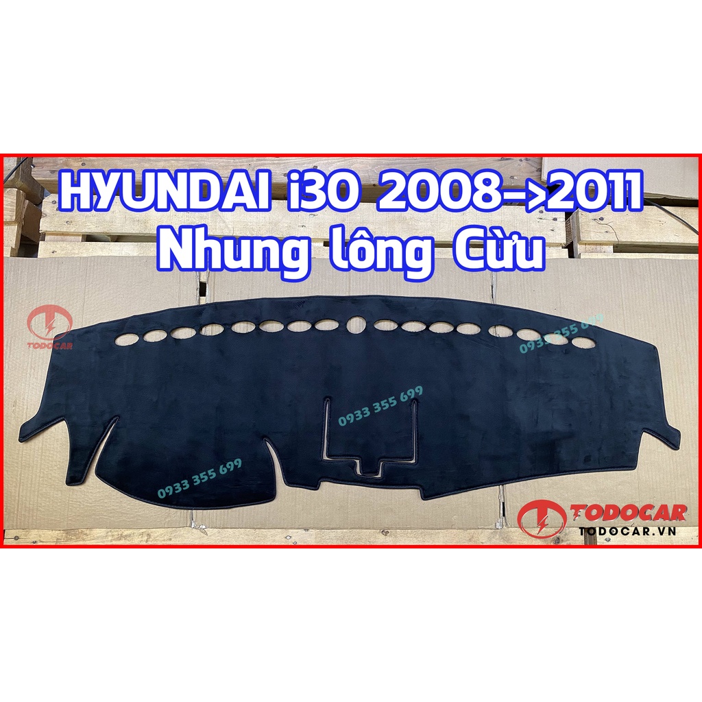 Thảm Taplo HYUNDAI i30 bằng Nhung lông Cừu hoặc Da vân Carbon, Da vân Gỗ