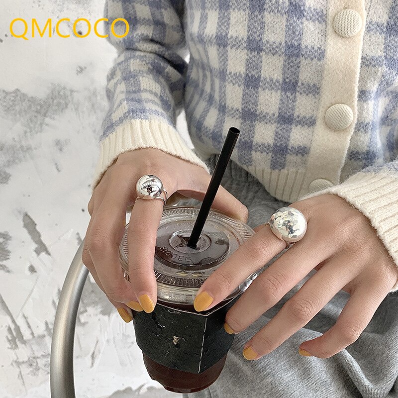 Nhẫn Đeo Tay QMCOCO Màu Vàng / Bạc Mặt Hình Quả Bóng Lớn Đơn Giản Thời Trang Vintage Có Thể Điều Chỉnh Làm Quà Tặng