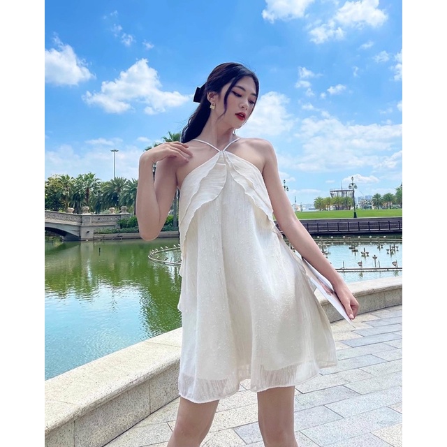 Váy Tơ Bèo Cổ Yếm Trắng Sexy Có Ảnh Thật Kèm Video | BigBuy360 - bigbuy360.vn