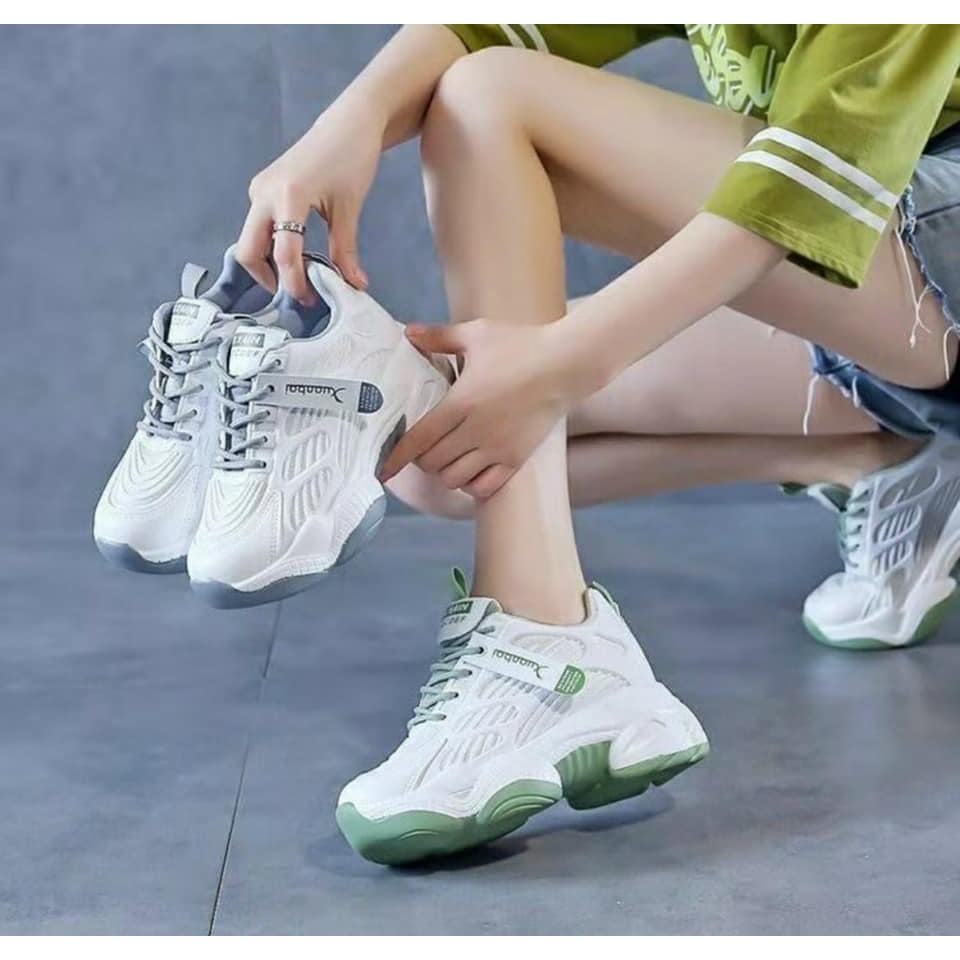 Giày Thể Thao Nữ 🍀Freeship🍀 Giày Tem Đế Sóng Phong Cách Ulzzang Trẻ Trung | BigBuy360 - bigbuy360.vn