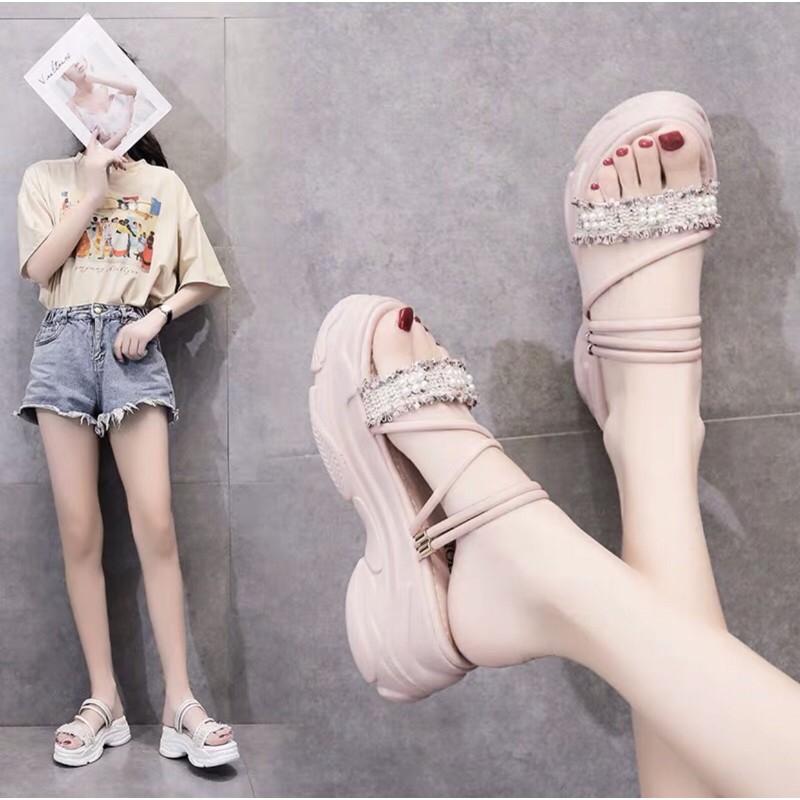 Sandal đế bánh mì, quai đính ngọc