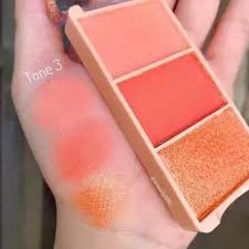 Phấn má hồng 3 ngăn Kiss Beauty Peach of Blush | BigBuy360 - bigbuy360.vn