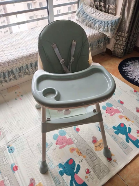 Ghế ăn dặm SKIDS umoo cho bé