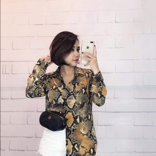 Áo sơ mi da rắn dư xịn