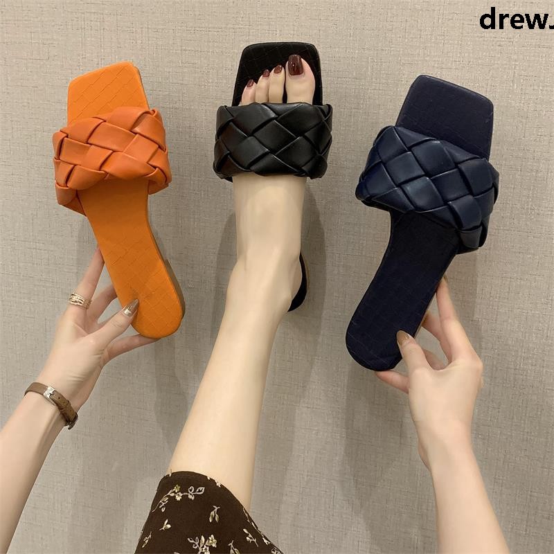 Dép Bít Mũi Phối Lưới Thời Trang Năng Động | BigBuy360 - bigbuy360.vn