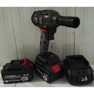 Siết bù lông chạy pin Hitachi