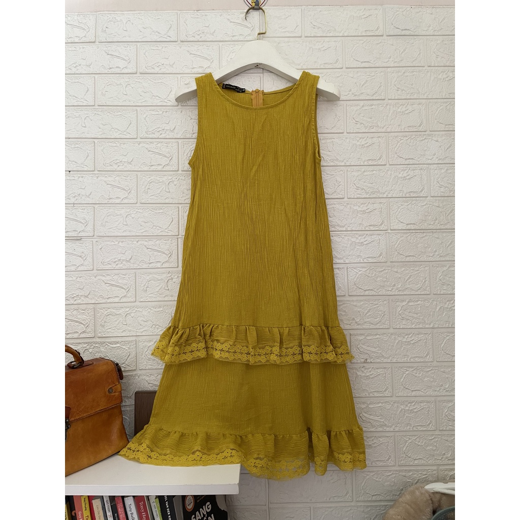 Đầm suông tầng phối ren