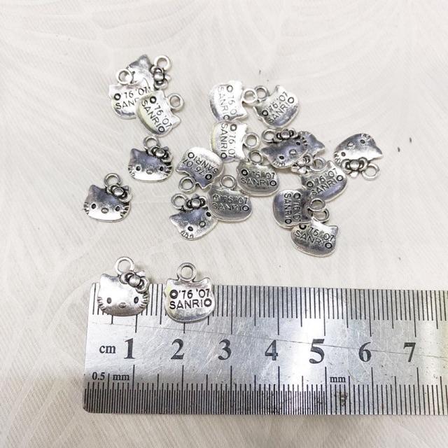 10 mặt kitty nhỏ xi bạc