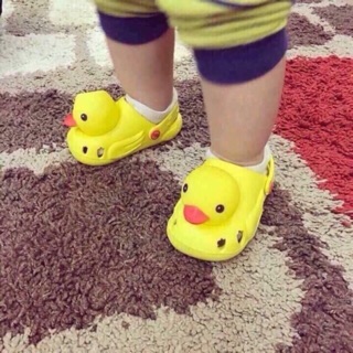 Dép vịt vàng Thái Lan