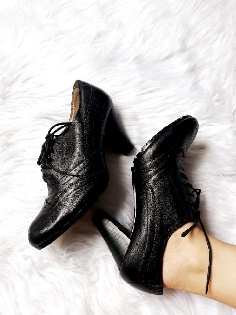 Bốt da thật size 38