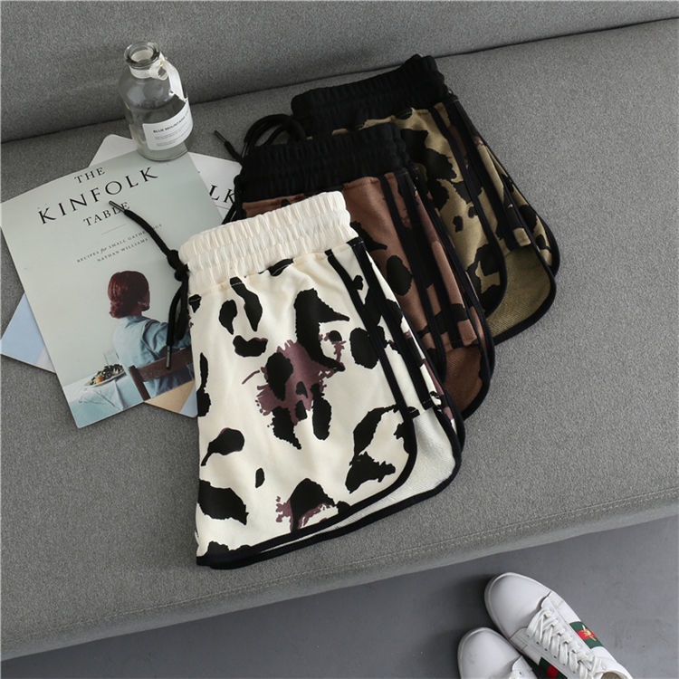 Quần short thể thao lưng cao ống rộng họa tiết da báo thời trang cho nữ