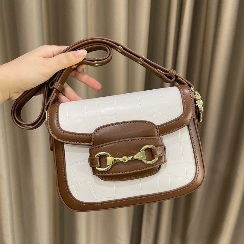 TÚI MÓC QUAI NGANG