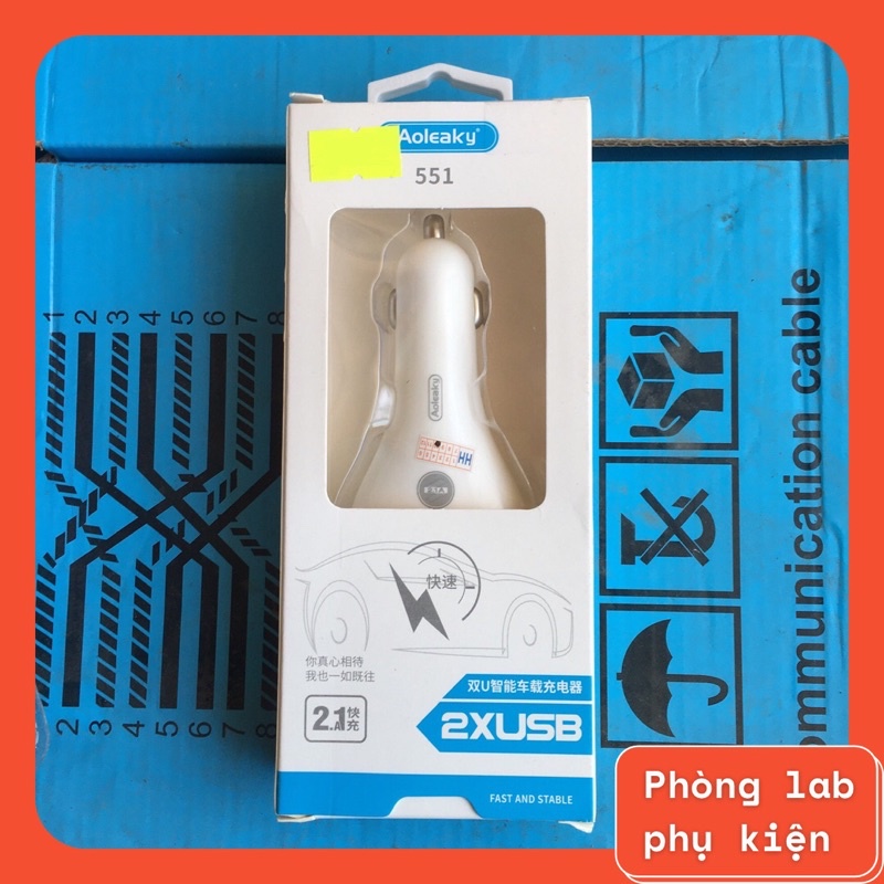 Cốc Sạc Điện Thoại Trên Oto 2 Cổng USB 2.1A Model 551 sạc nhanh và an toàn cho thiết bị