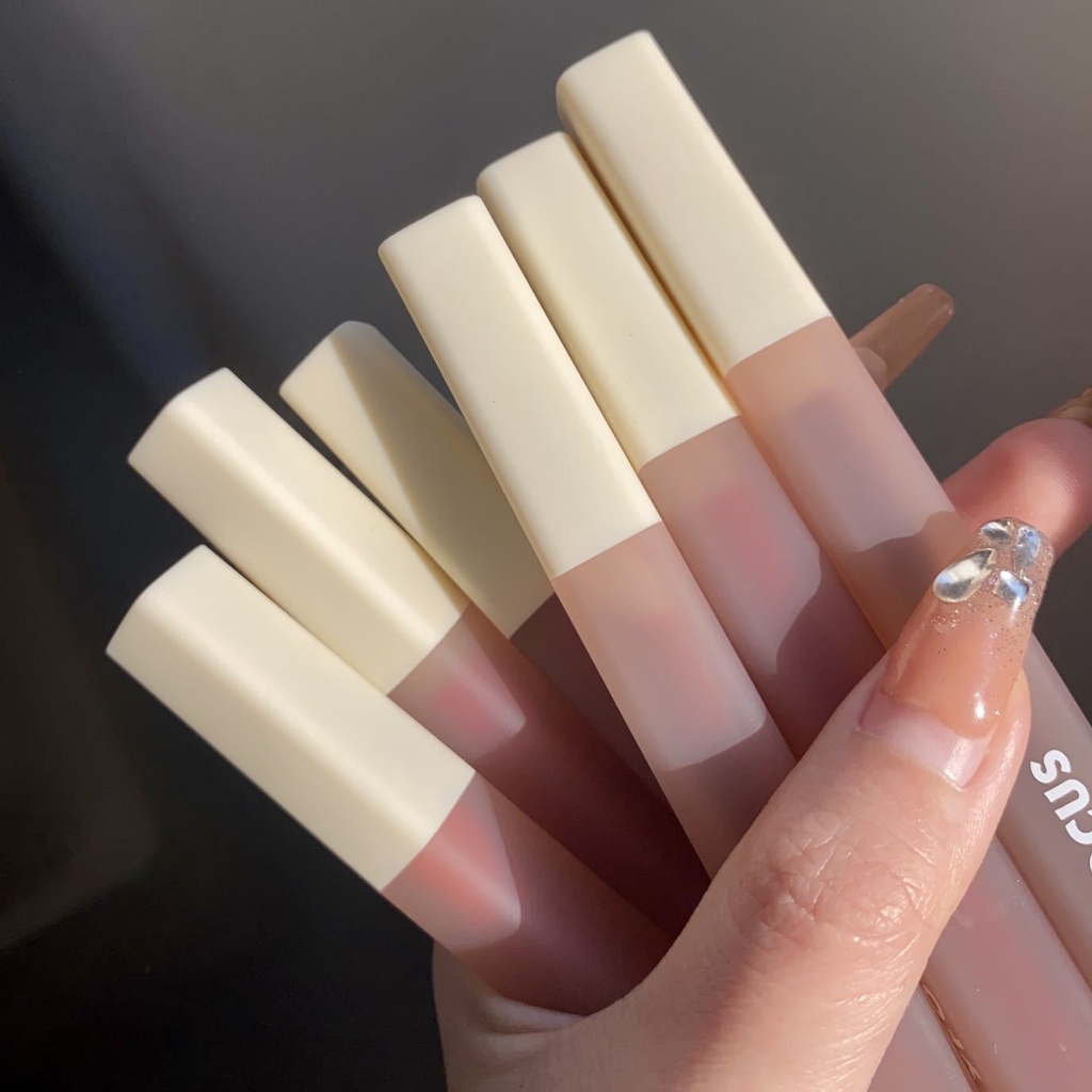 Son Bóng Pinkyfocus Dưỡng Ẩm Không Dễ Phai Màu Không Dính Ly