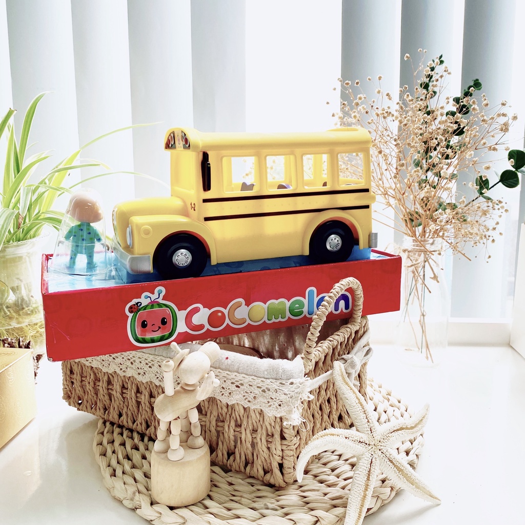 Đồ chơi COCOMELON xe bus Coco phát nhạc cho bé chính hãng US