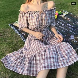 (có ảnh thật và fb) Váy trễ vai vintage caro kẻ chun xòe form rộng dáng dài