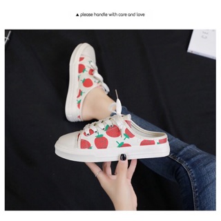 Giày sục thể thao quả dâu tây