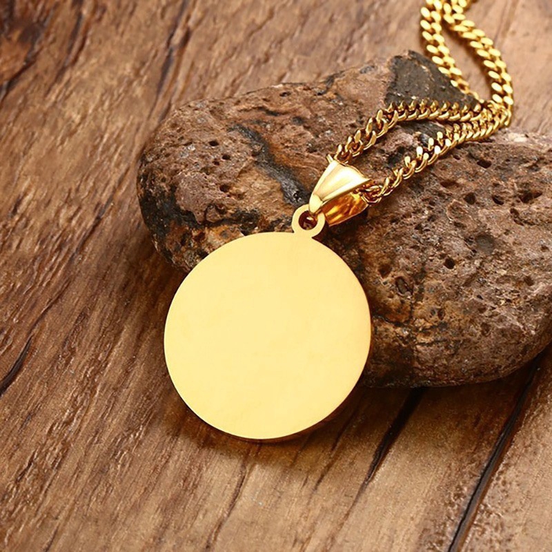 Dây chuyền SEUSUK  phối mặt dây hình Đức mẹ Mary trang trọng