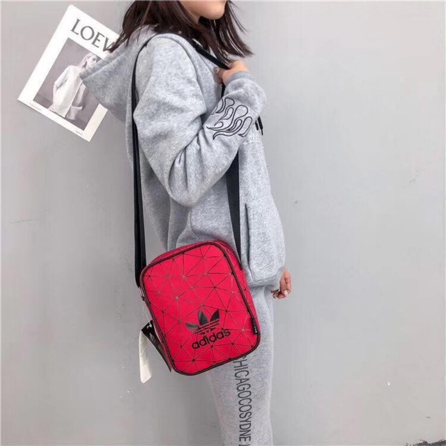 Túi đeo chéo siêu đẹp | BigBuy360 - bigbuy360.vn