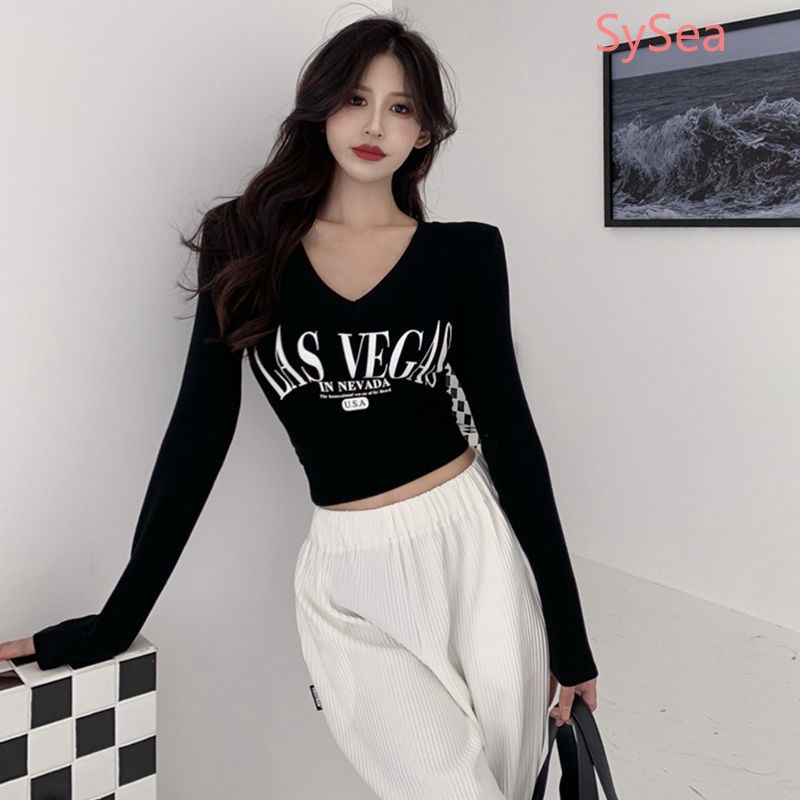 Áo croptop Tay Dài Hoạ Tiết Hình Chữ v Thiết Kế Quyến Rũ Cho Phái Nữ