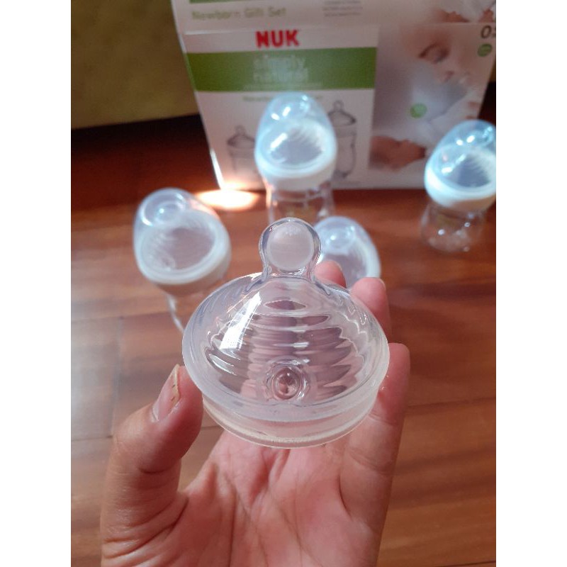 Bình sữa Nuk Simply Natural 270ml