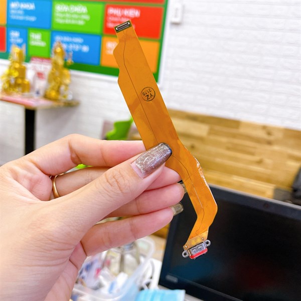 Cụm sạc Oppo Reno 6 5G