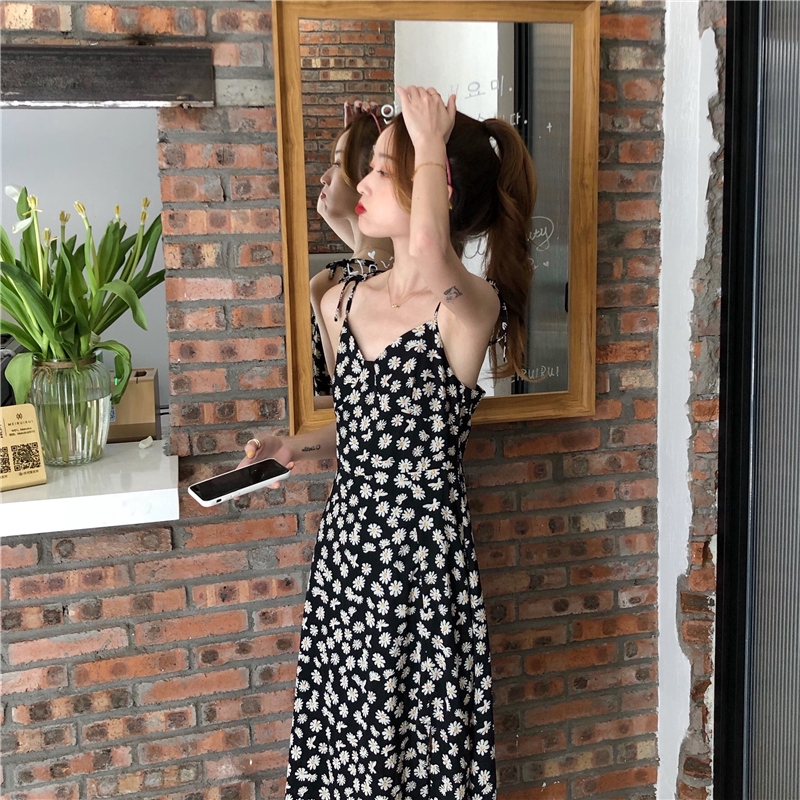 SUXI Đầm Midi Hoạ Tiết Hoa Cúc Thiết Kế Xẻ Quyến Rũ