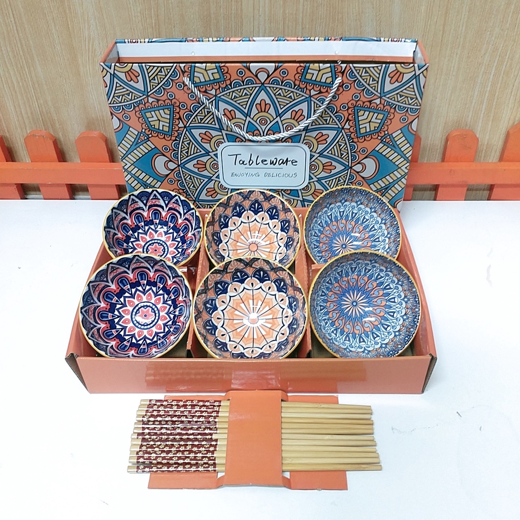 Bộ 6 Chén Sứ Họa Tiết Kèm 6 Đôi Đũa