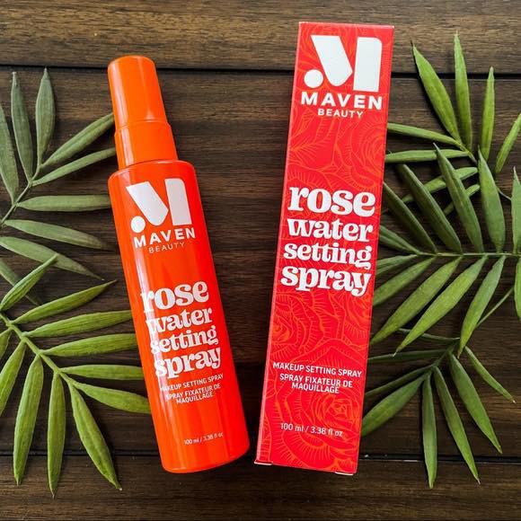 Xịt khoá makeup ROSE WATER SETTING SPRAY