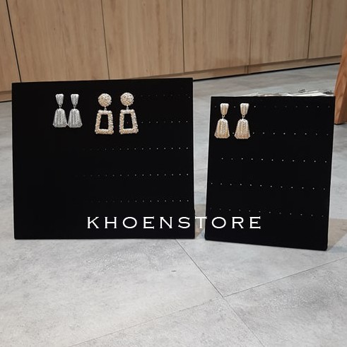 BẢNG TREO BÔNG TAI - 60 LỖ - MÀU ĐEN NHUNG