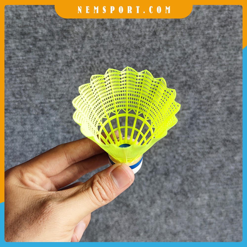 Quả Cầu Lông Nhựa Đánh Ngoài Trời Cản Gió Chính Hãng Fuwin