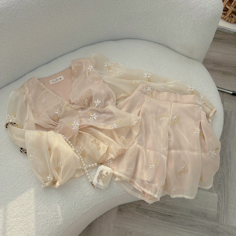 Set áo voan hoa nude+ chân váy voan