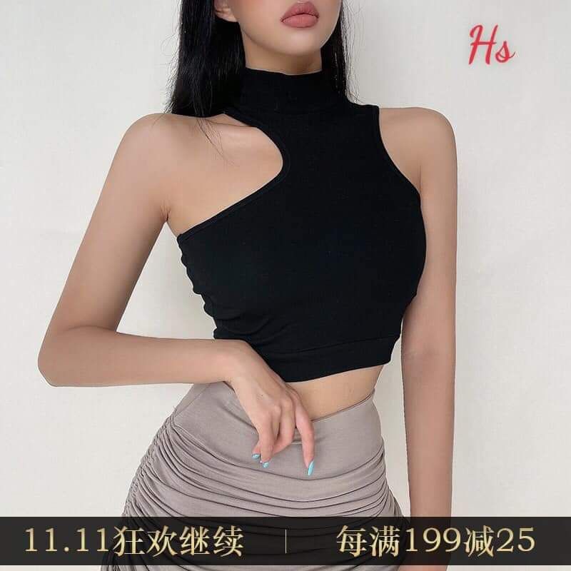 Áo croptop 3 lỗ cổ lọ cá tính