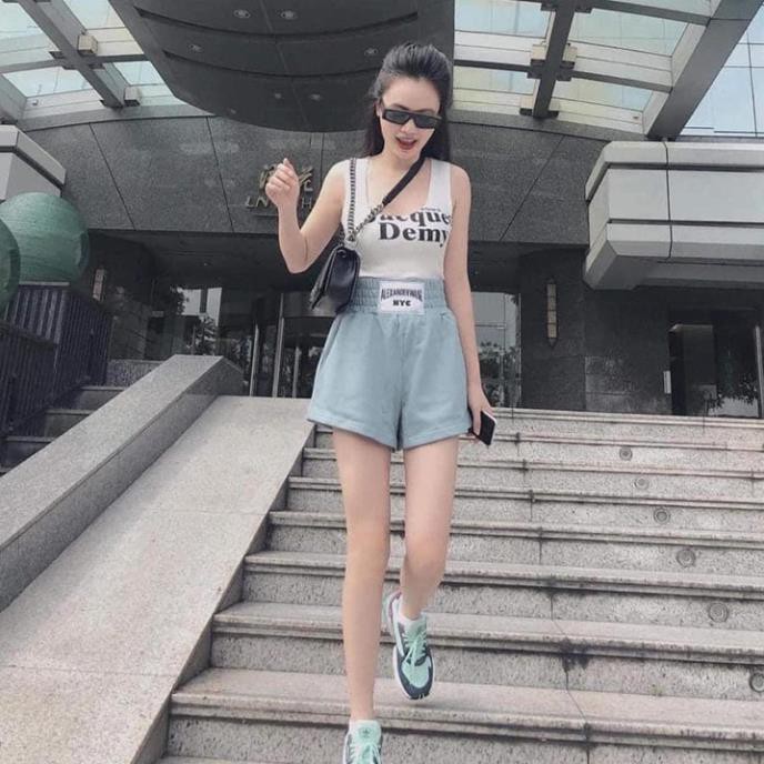 Set áo trắng kèm quần short xanh dương cotton siêu mát | BigBuy360 - bigbuy360.vn