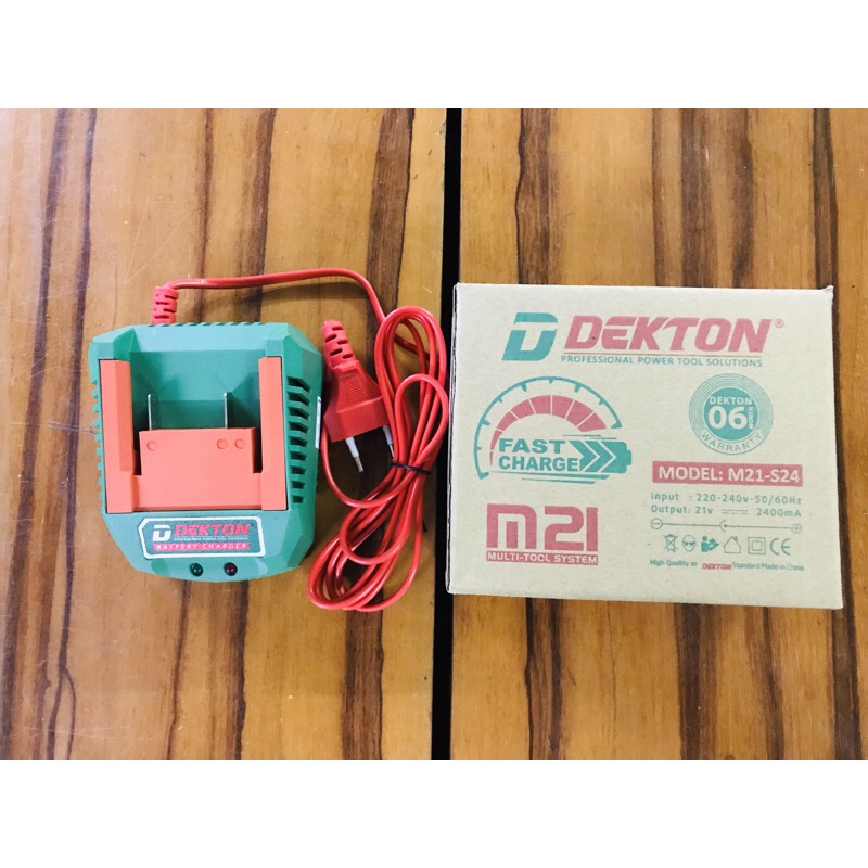 Sạc Dekton 21v 2400mA siêu nhanh thế hệ mới 2022 chính hãng sử dụng chân pin makita new 100%