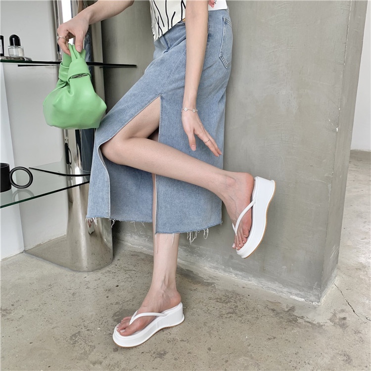 Dép Xỏ Ngón Đế Xuồng Dày Thời Trang Đi Biển Phong Cách Hàn Quốc Cho Nữ