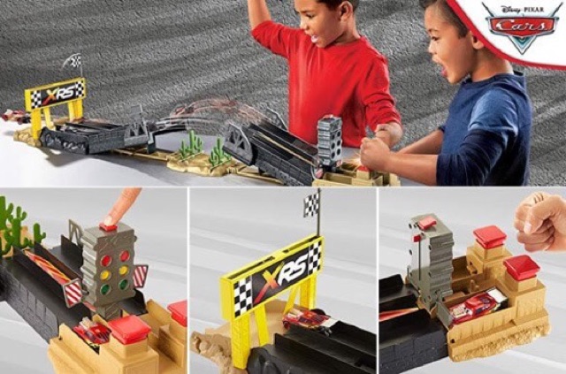 Bộ đường đua vượt cầu Disney Pixar Cars Drag Racing Playset kèm xe Lightning McQueen 95 chính hãng mattel
