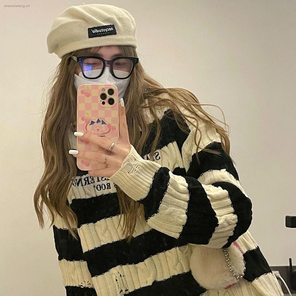 Áo len nữ dài tay cổ tròn sọc ngang thời trang Hàn Quốc