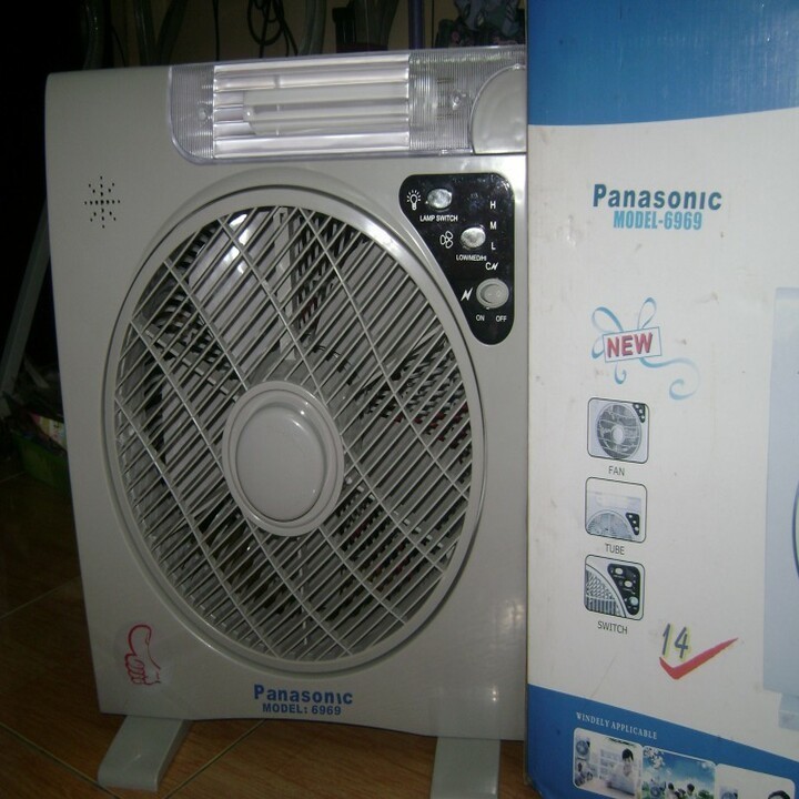 Quạt tích điện panasonic 6969