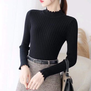 Áo len viền lượn sóng