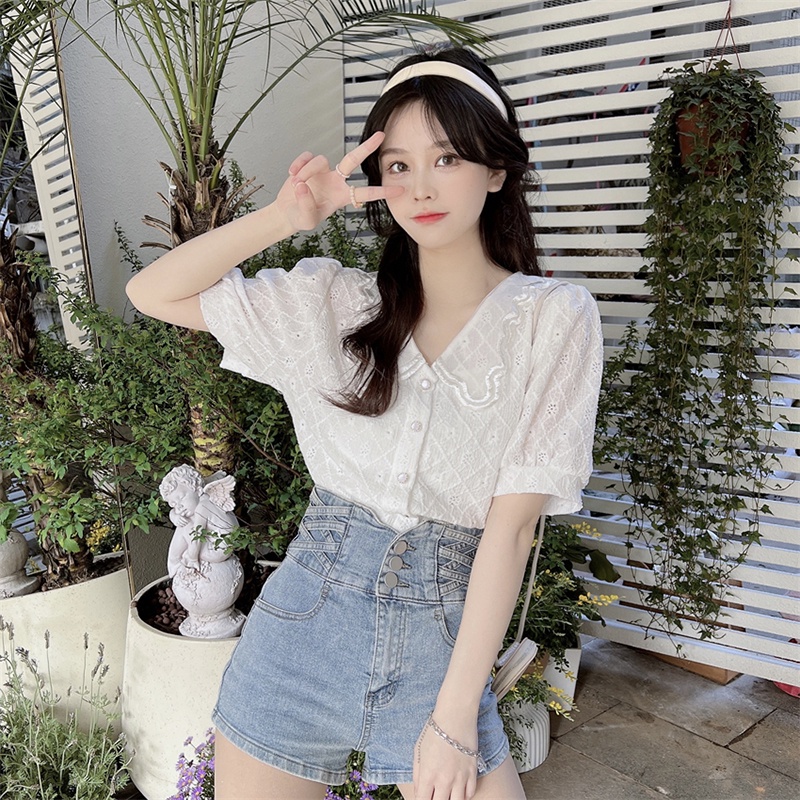 Áo sơ mi IELGY màu trắng đục lỗ tay ngắn ngọt ngào cho nữ