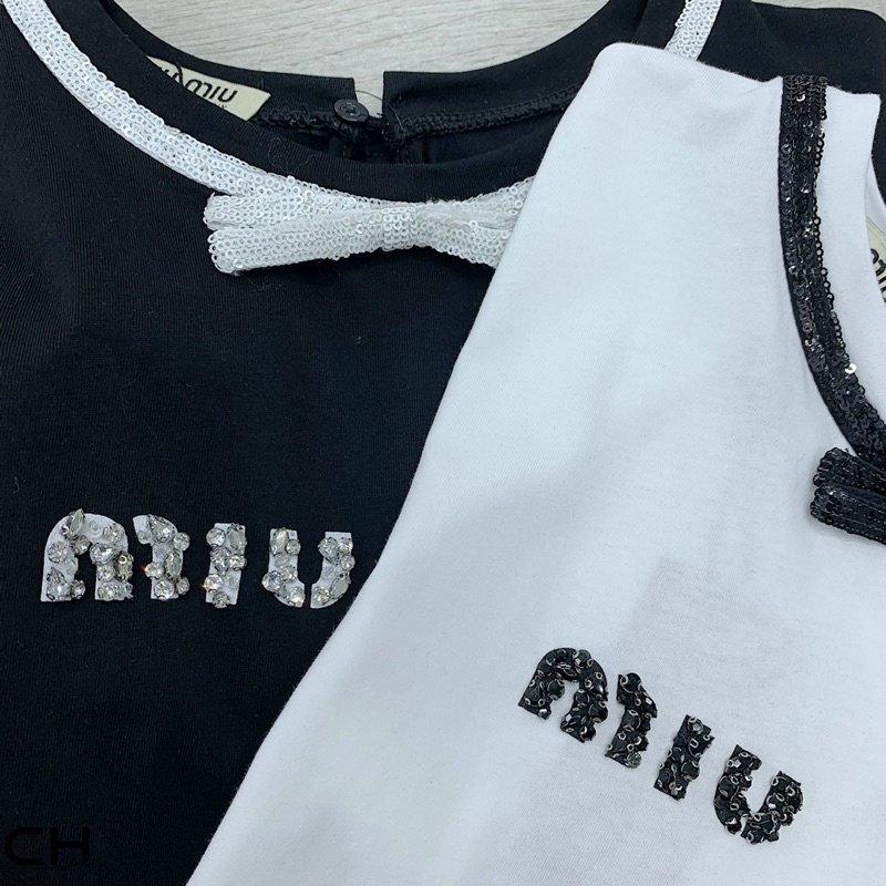 Áo phông miu miu cổ nơ kim tuyến hàng QCL1