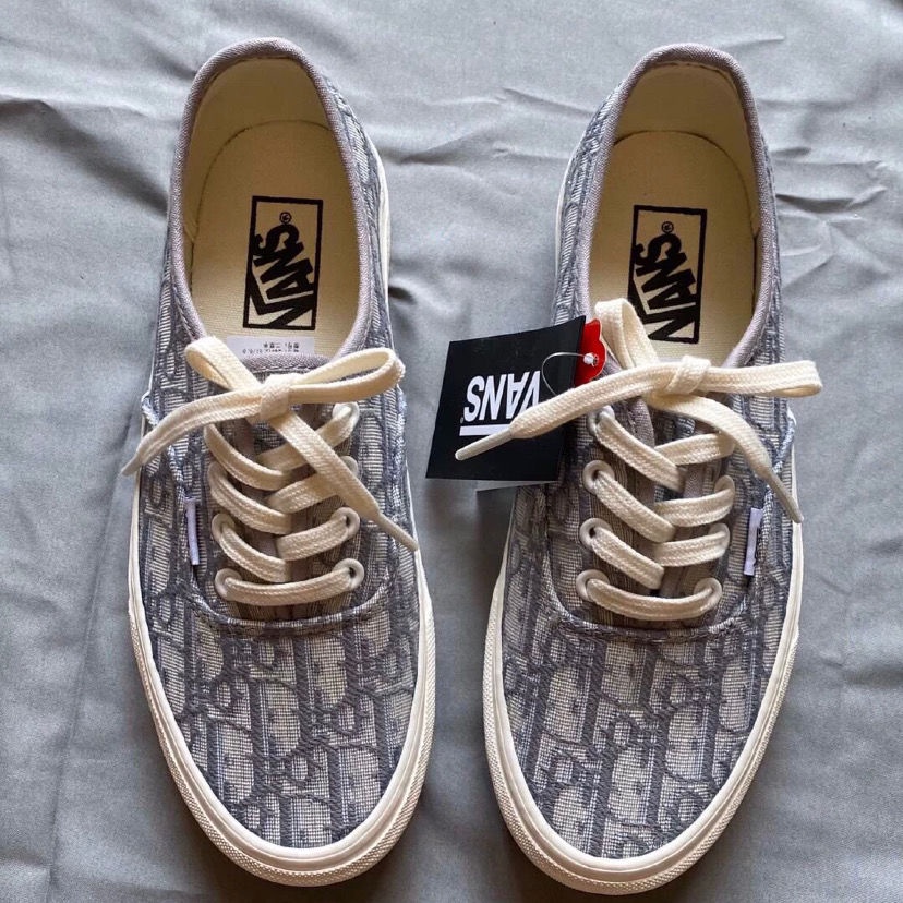 Giày Thể Thao Vans Cổ Thấp Thêu Họa Tiết Thời Trang Cho Nam Nữ Size 35-44