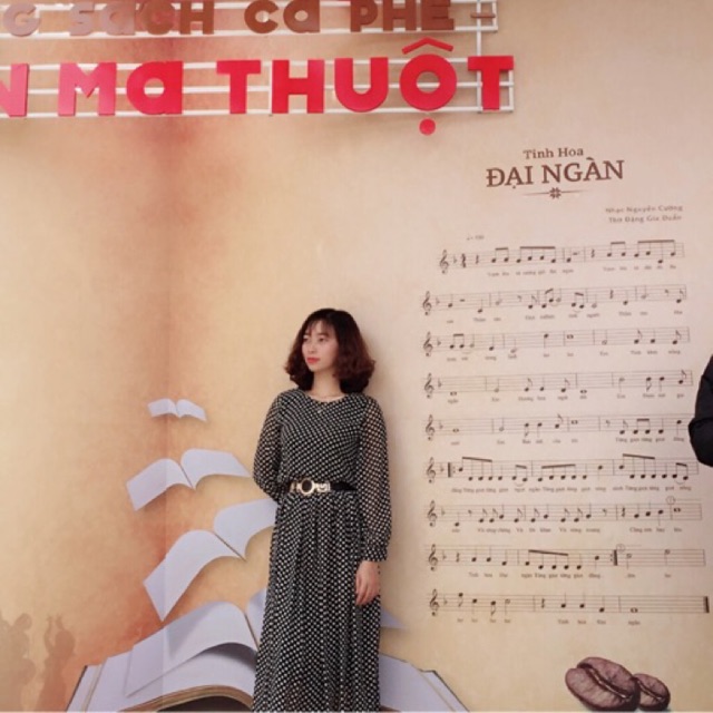 váy khách đặt