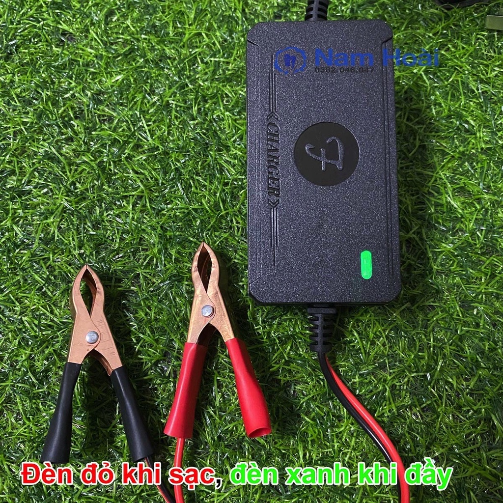 Sạc nhanh bình ắc quy 12v 2A mẫu mới có báo led đầy tự ngắt 4ah - 20ah