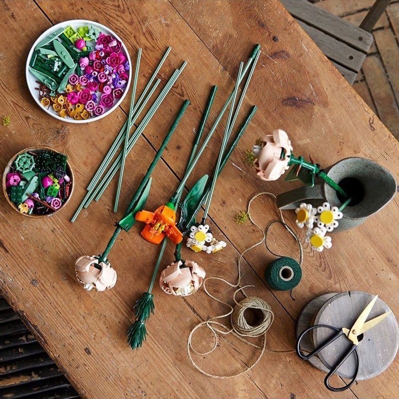 ĐỒ CHƠI- HOA DECOR TRANG TRÍ- BỘ XẾP HÌNH LẮP RÁP BÓ HOA NHIỀU MÀU