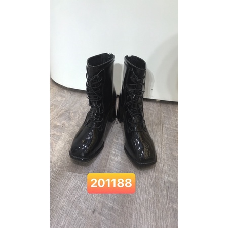 BEESHOES - BOOT NỮ BÓNG DA MỀM MŨI VUÔNG - BOOT NỮ GÓT ĐẾ TRỤ CAO 5CM CÓ SẴN MÀU ĐEN - KEM  201188