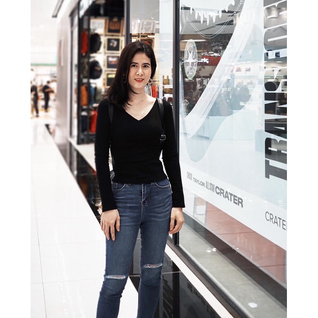 FF910 Áo ôm cổ tim rộng nẹp tay dài