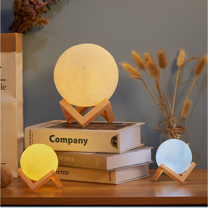 Đèn LED để bàn hình mặt trăng 3D 8cm độc đáo